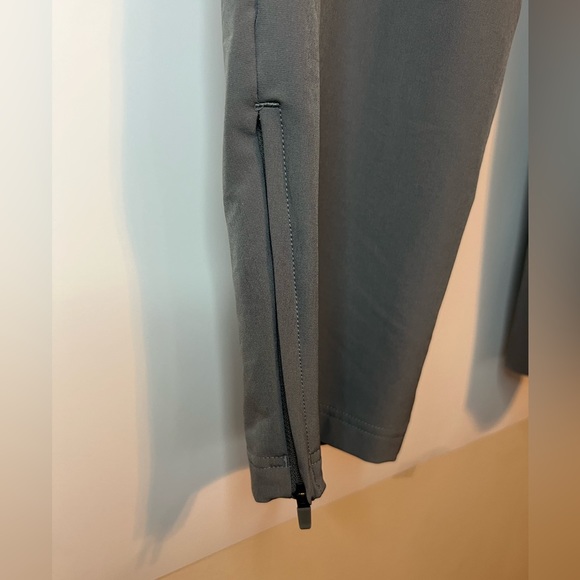 Adidas XL gray mid rise regular fit pants - Picture 4 of 8